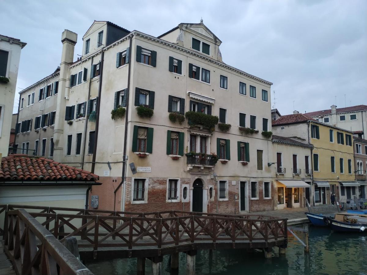 Guizzo Apartment Venezia Exteriör bild